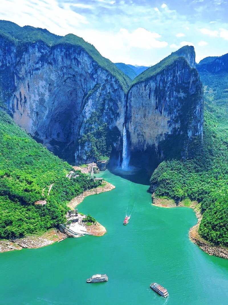 宜恩地区的旅游线路有哪些？这个问题或许让许多旅行爱好者感到困惑。今天，我们就一起来探讨一下宜恩地区那些值得一游的旅游线路。